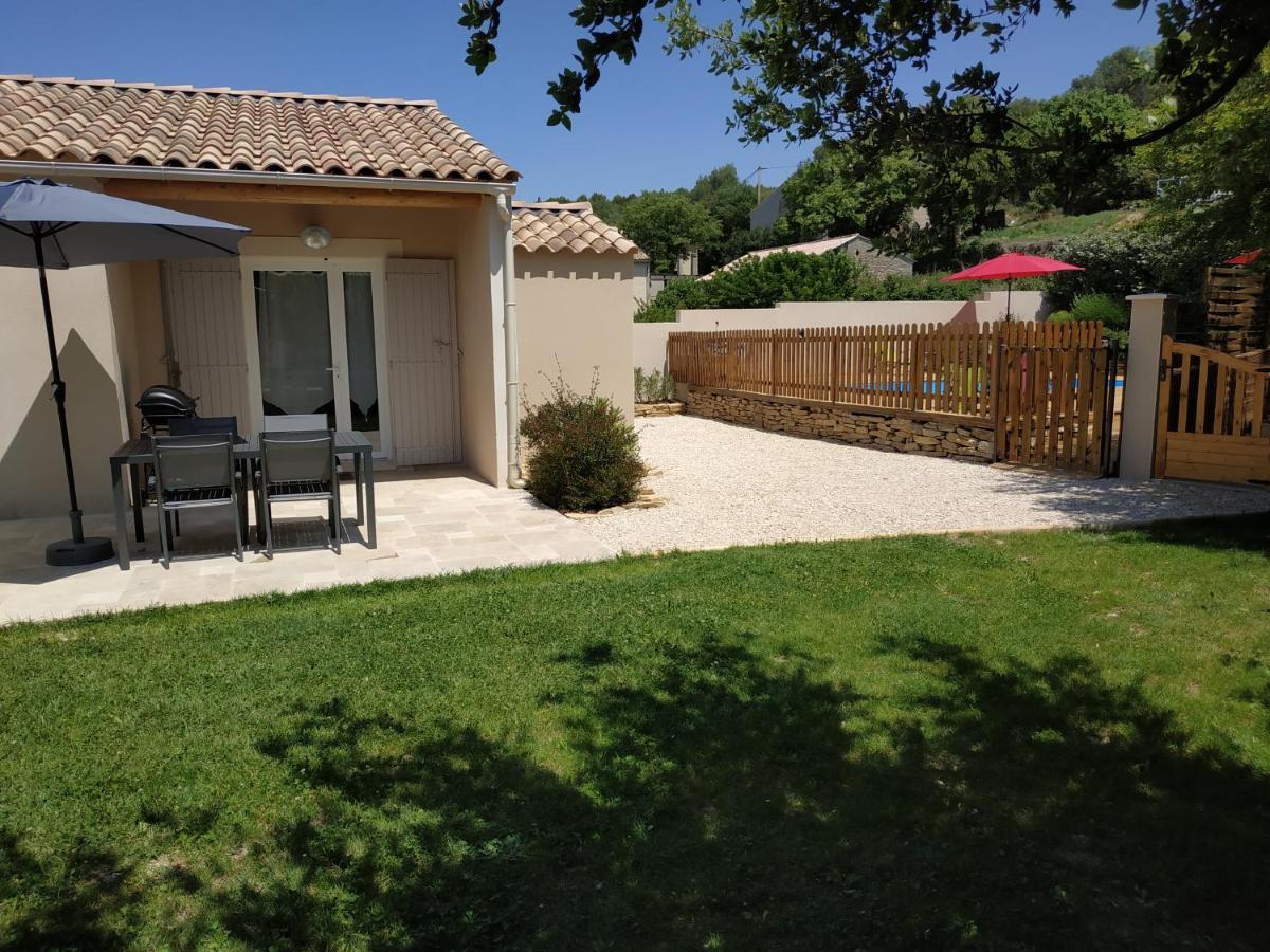 Vila Les Lauzes De Saint Michel Entrechaux Exteriér fotografie